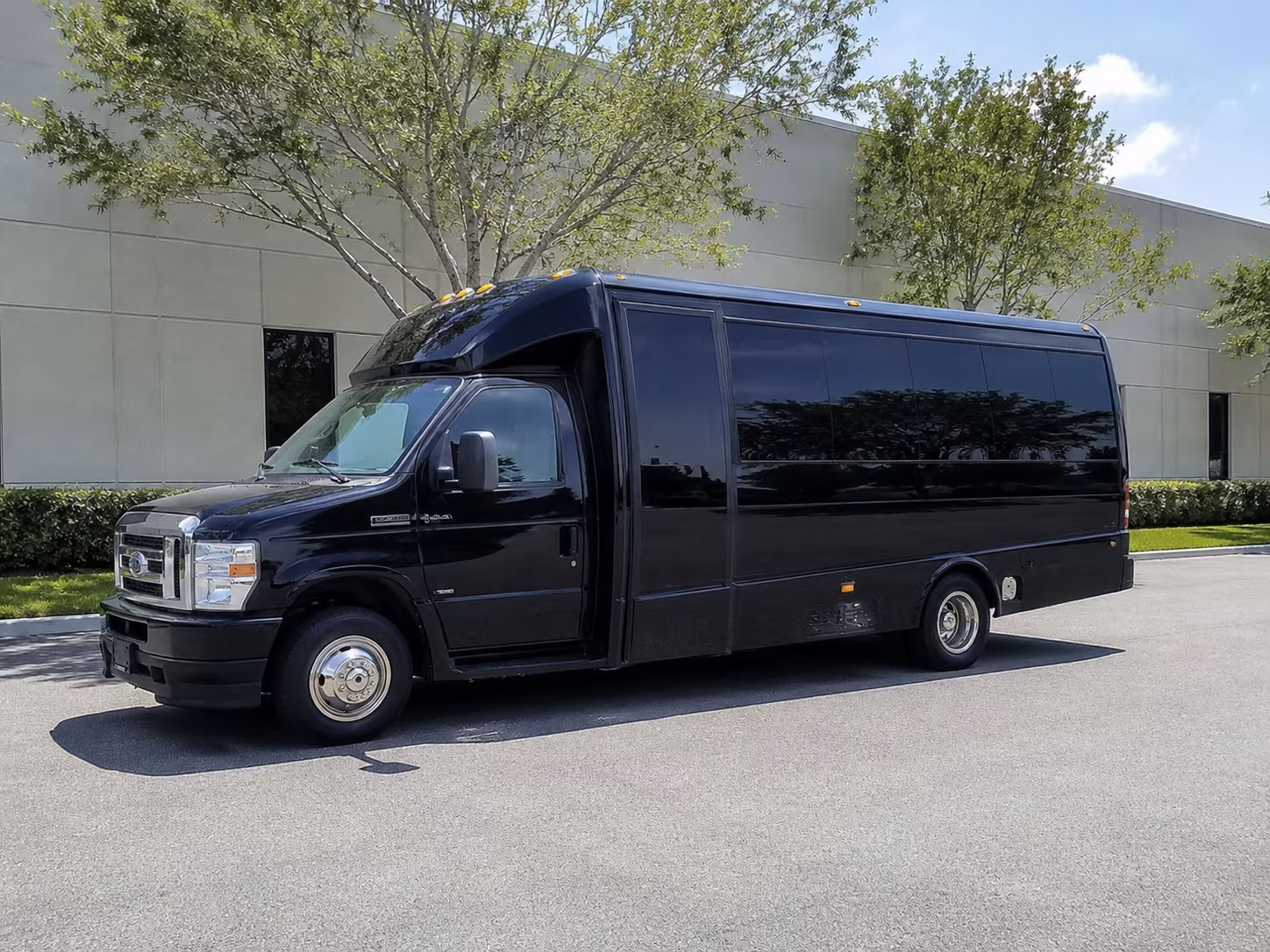 bus rentals for bands performers and touring groups based near marysville