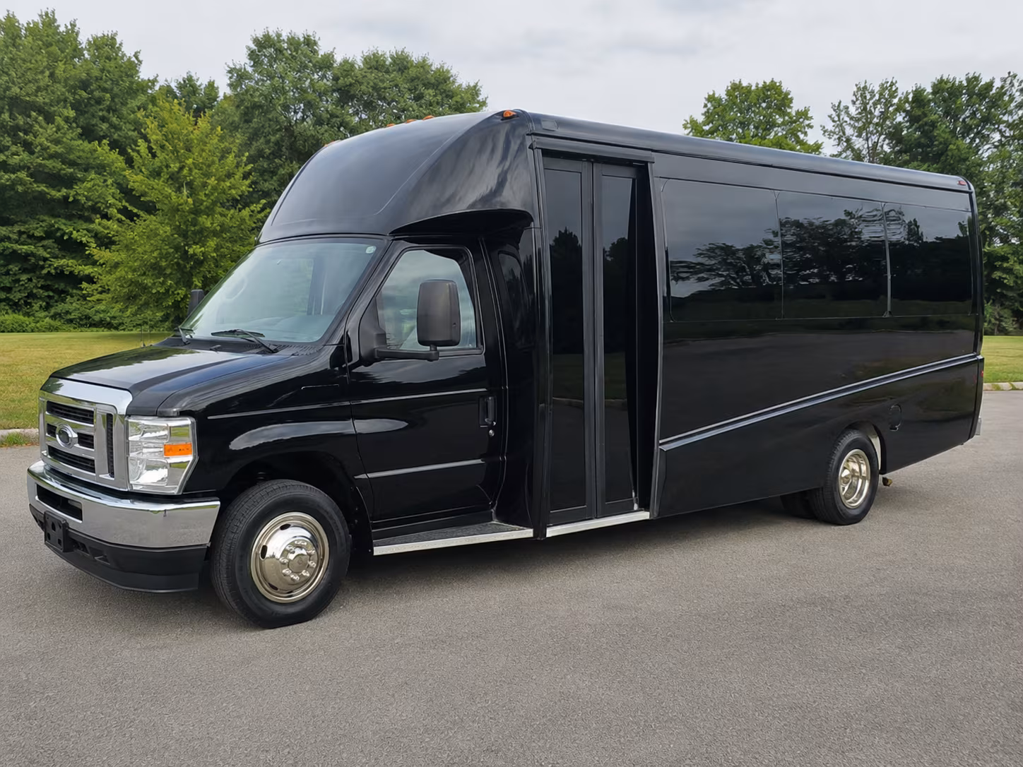 marysville airport transportation onboard seating