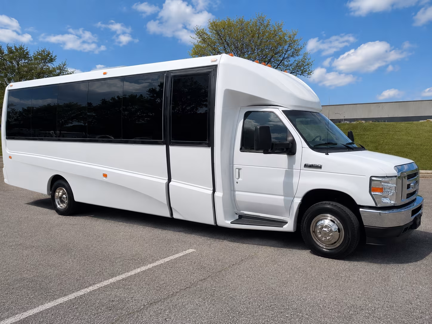 team outing and corporate event buses around snohomish county
